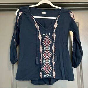 EUC Hollister Cold Shoulder Boho Top with Embroidery Navy Size XS